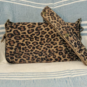 pochette cuir leopard